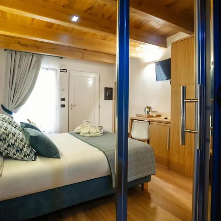 Bed & Breakfast Garni Il Concale 4*